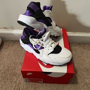 Nike Huarache Run White and Purple Retro Sneakers